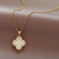 Four-leaf clover sweater chain collar chain